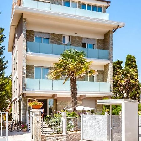 סניגליה Hotel Villa Del Mare מראה חיצוני תמונה