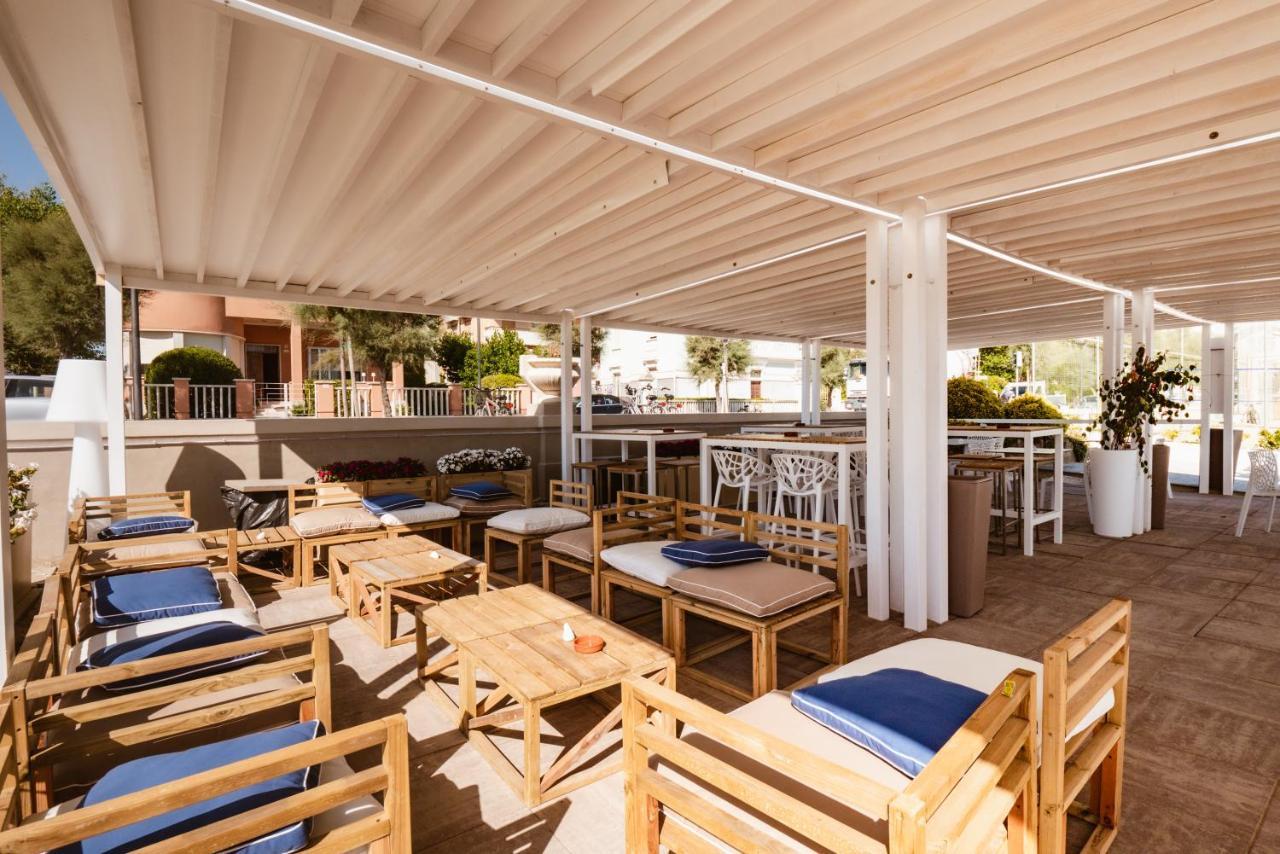 סניגליה Hotel Villa Del Mare מראה חיצוני תמונה