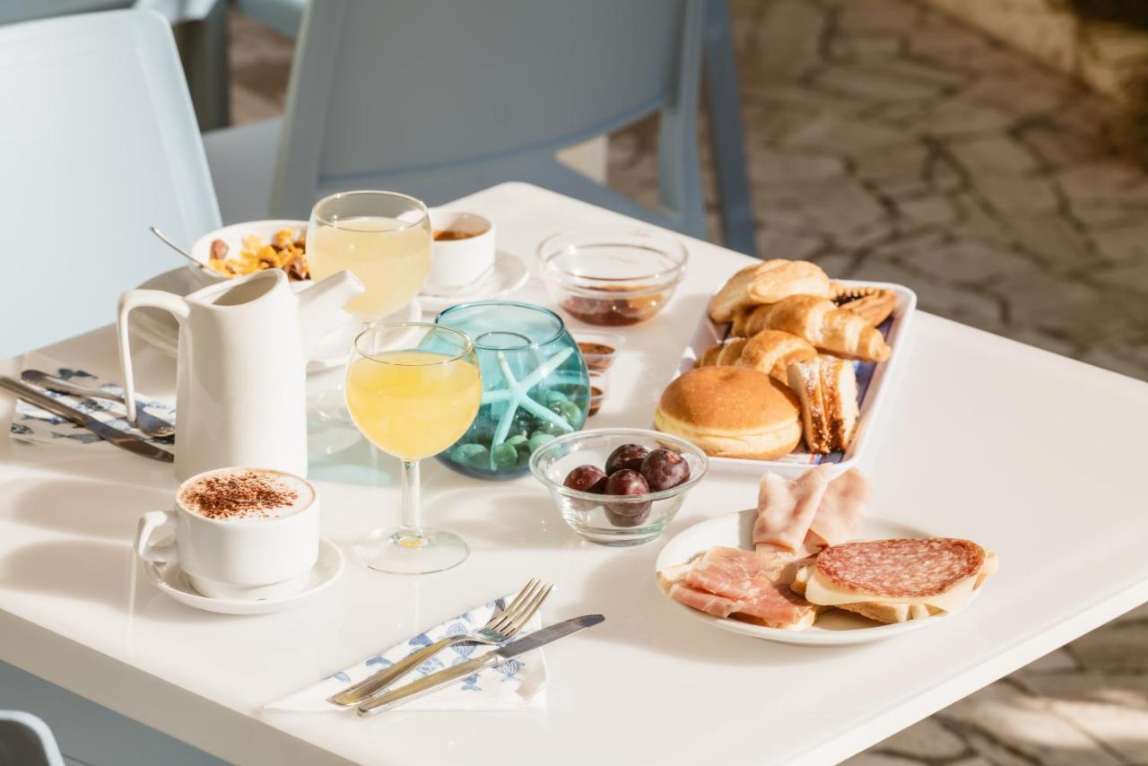 סניגליה Hotel Villa Del Mare מראה חיצוני תמונה