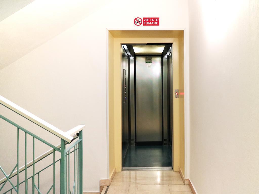 סניגליה Hotel Villa Del Mare מראה חיצוני תמונה